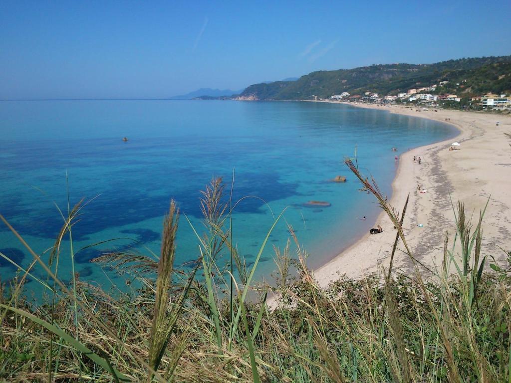 Palmina Mare Villa&Studios Paralia Vrachou Esterno foto